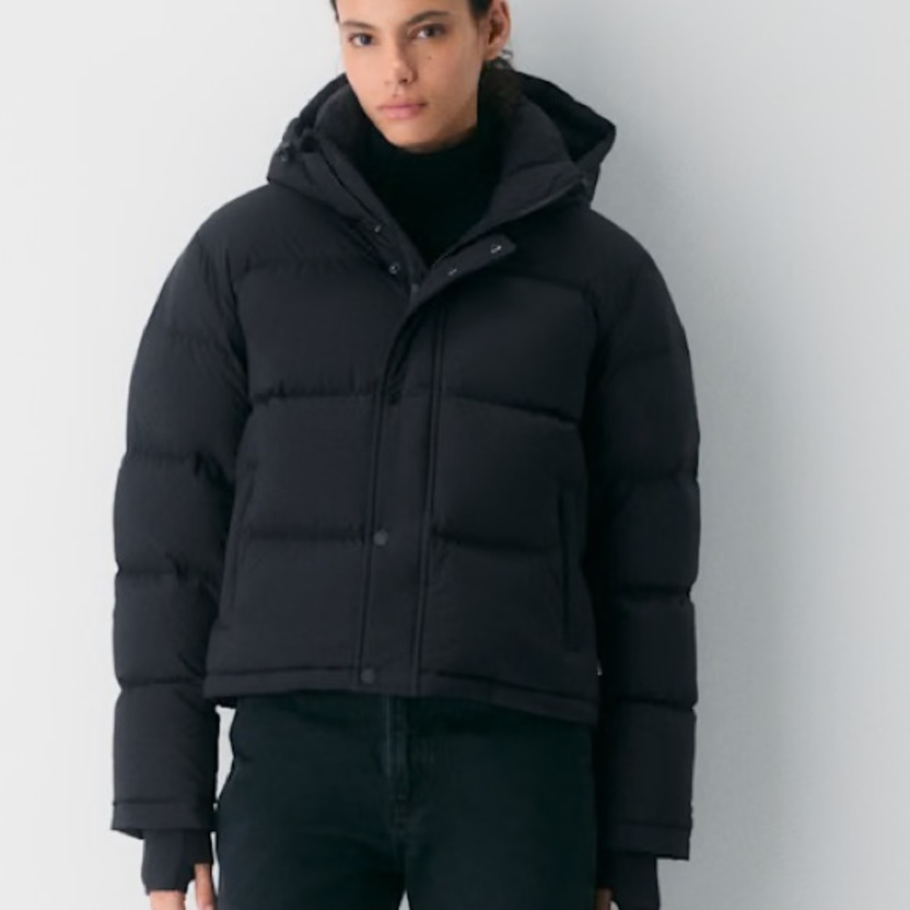 TNA | Super Puff Shorty Black Coat Down Filled Jacket Medium M Aritzia